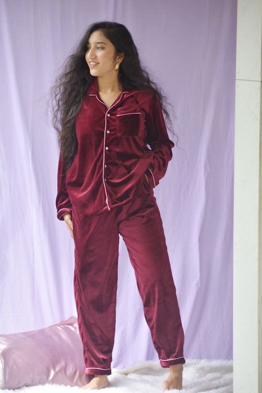 chilling honey-Comfy Nights