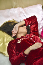 chilling honey-Comfy Nights
