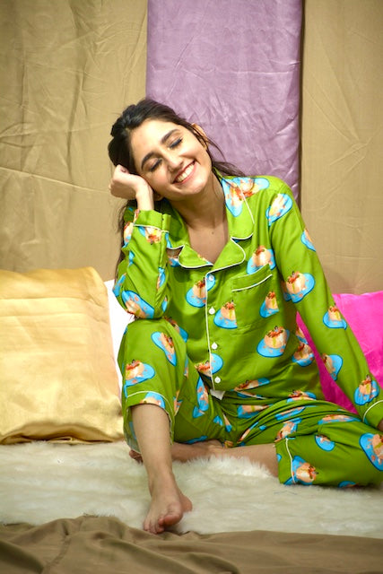 chilling honey-Comfy Nights