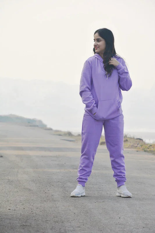 chilling honey-Comfy Nights