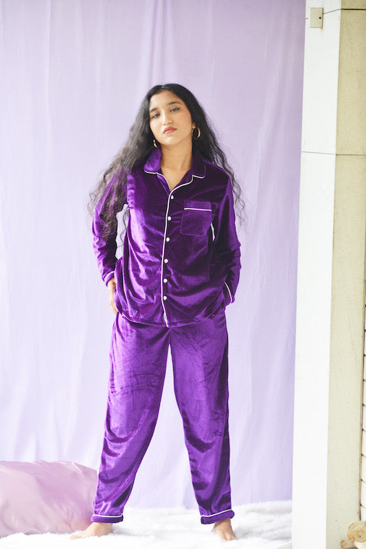 chilling honey-Comfy Nights